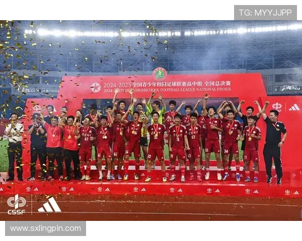 广州足球队总决赛之路:从低谷到巅峰的奋斗与荣耀 广州足球队总决赛之路:从低谷到巅峰的奋斗与荣耀