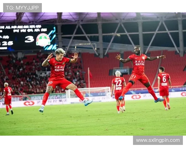 武汉足球队战术揭秘:从历史到未来的全面分析与展望 武汉足球队战术揭秘:从历史到未来的全面分析与展望