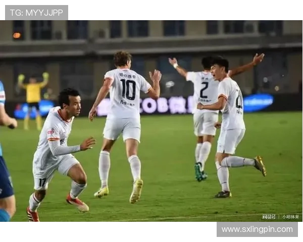 上海申鑫与新疆对决比分揭晓赛季精彩瞬间回顾