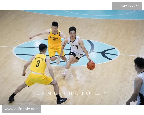 吴前：从青年才俊到篮球明星的成长之路与奋斗历程